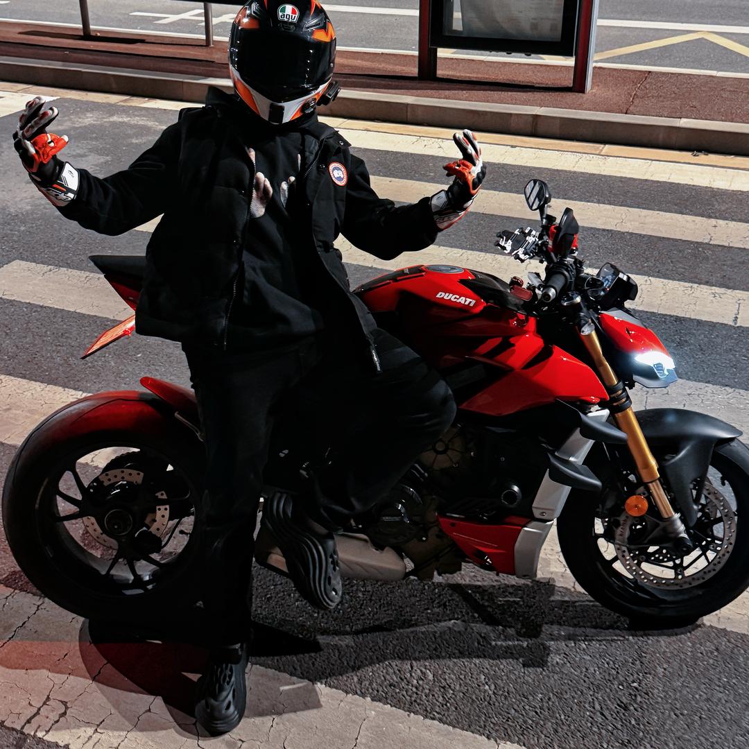 麓之遥（武汉机车租赁）