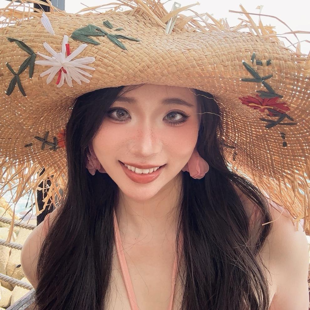 茶茶躺下了