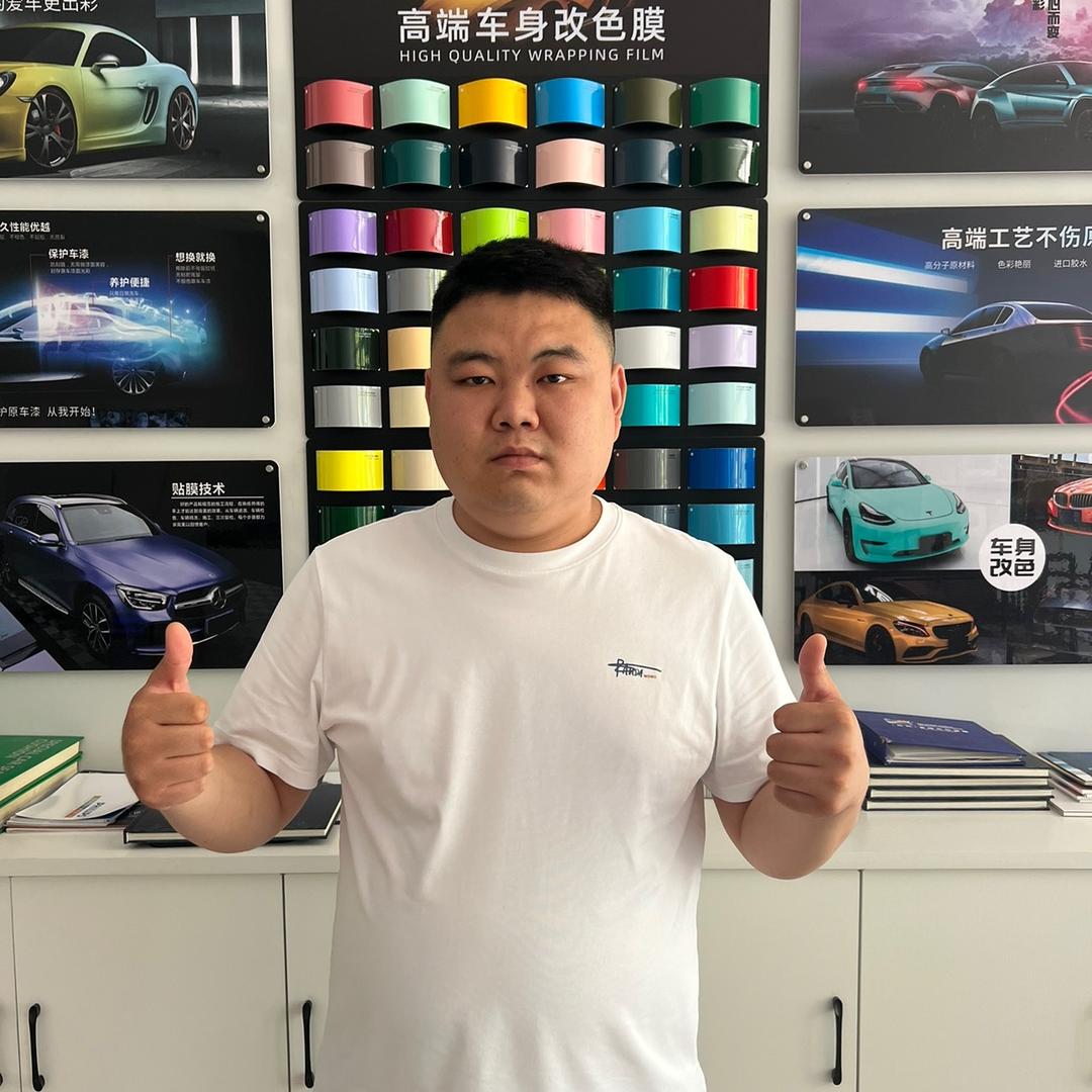 清河亮哥贴膜工厂店（一号车库）