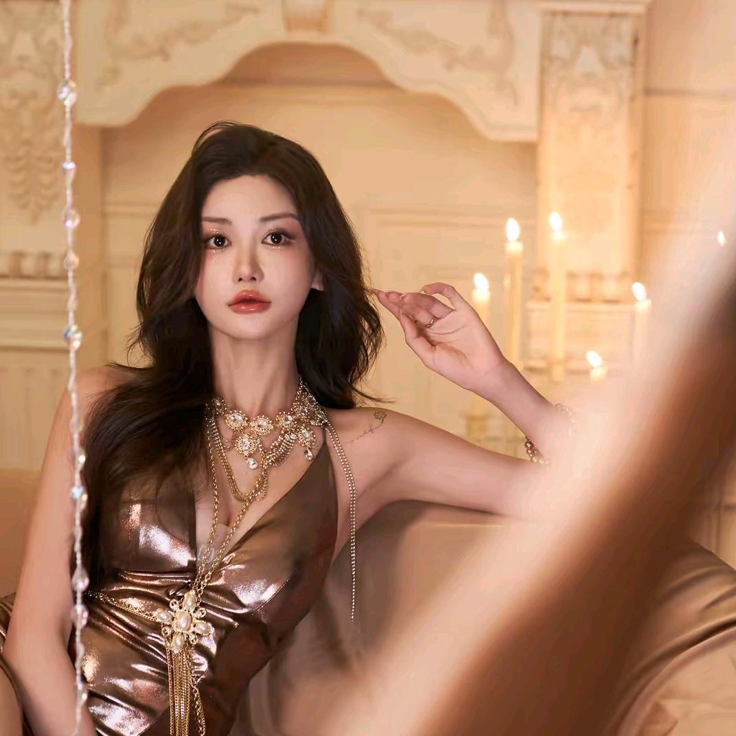 小美姐姐《分享穿搭》