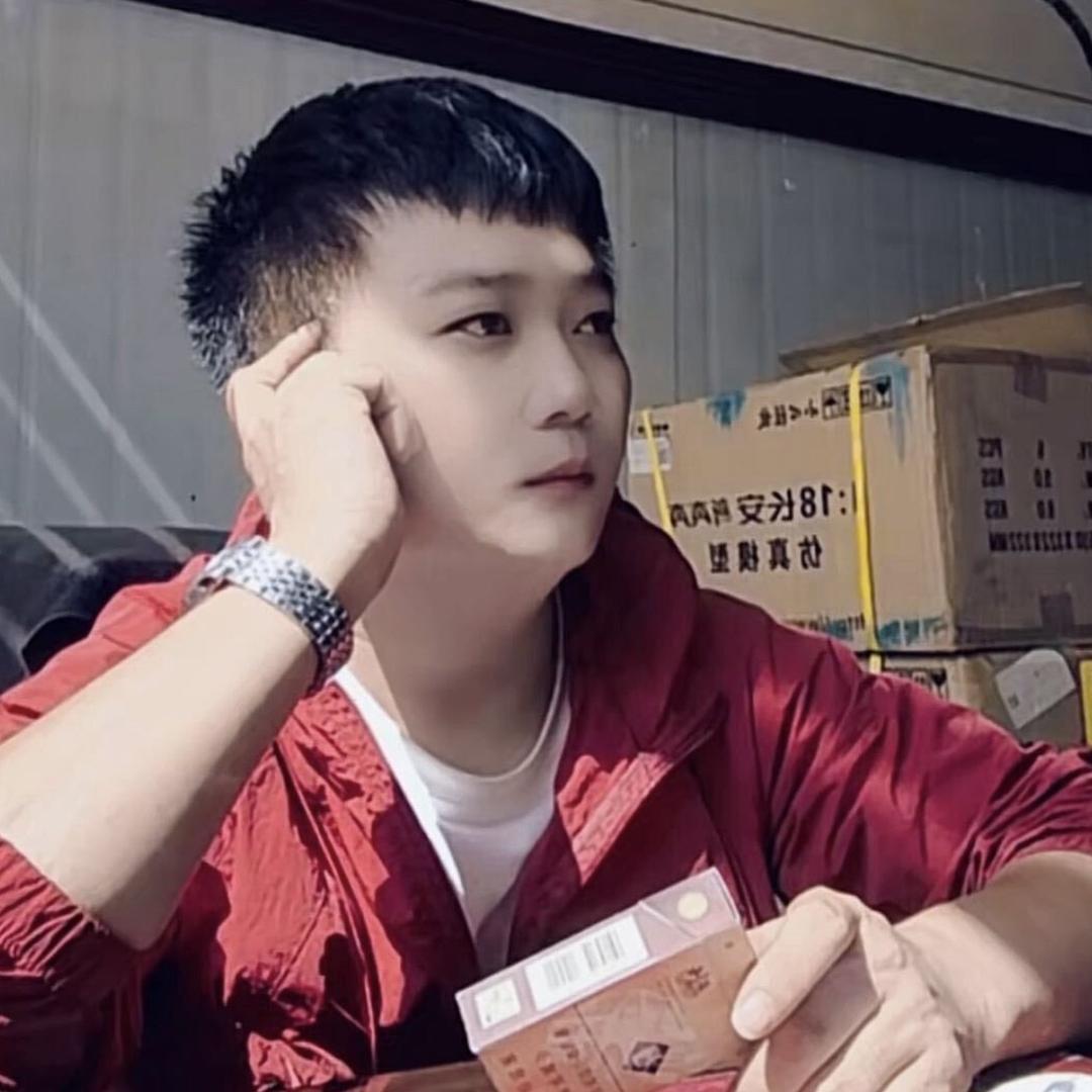 陆良易车汽贸有限公司