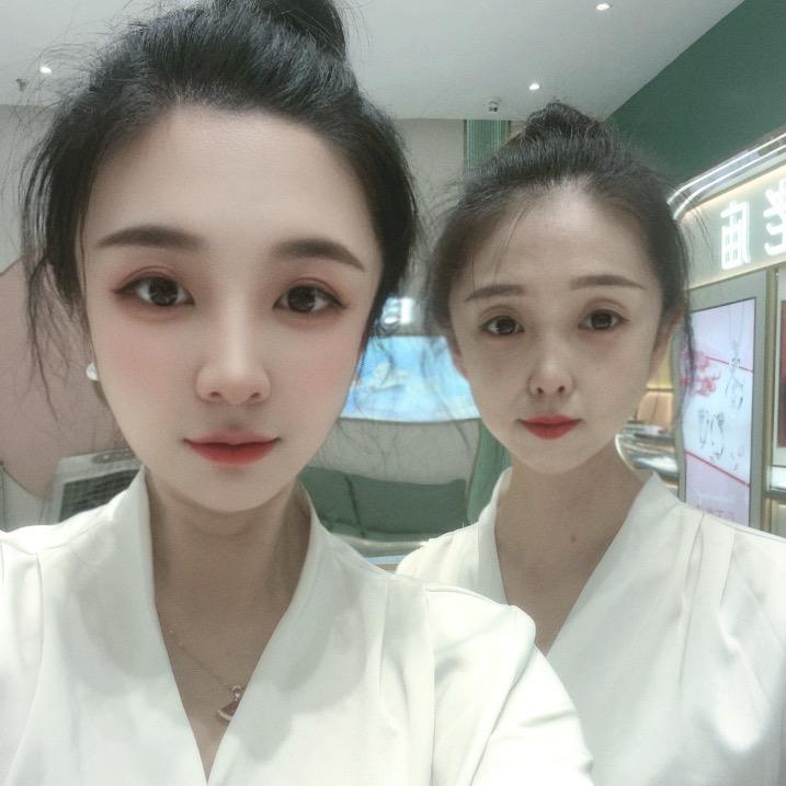伊诺尔黄金 丹丹 小洁