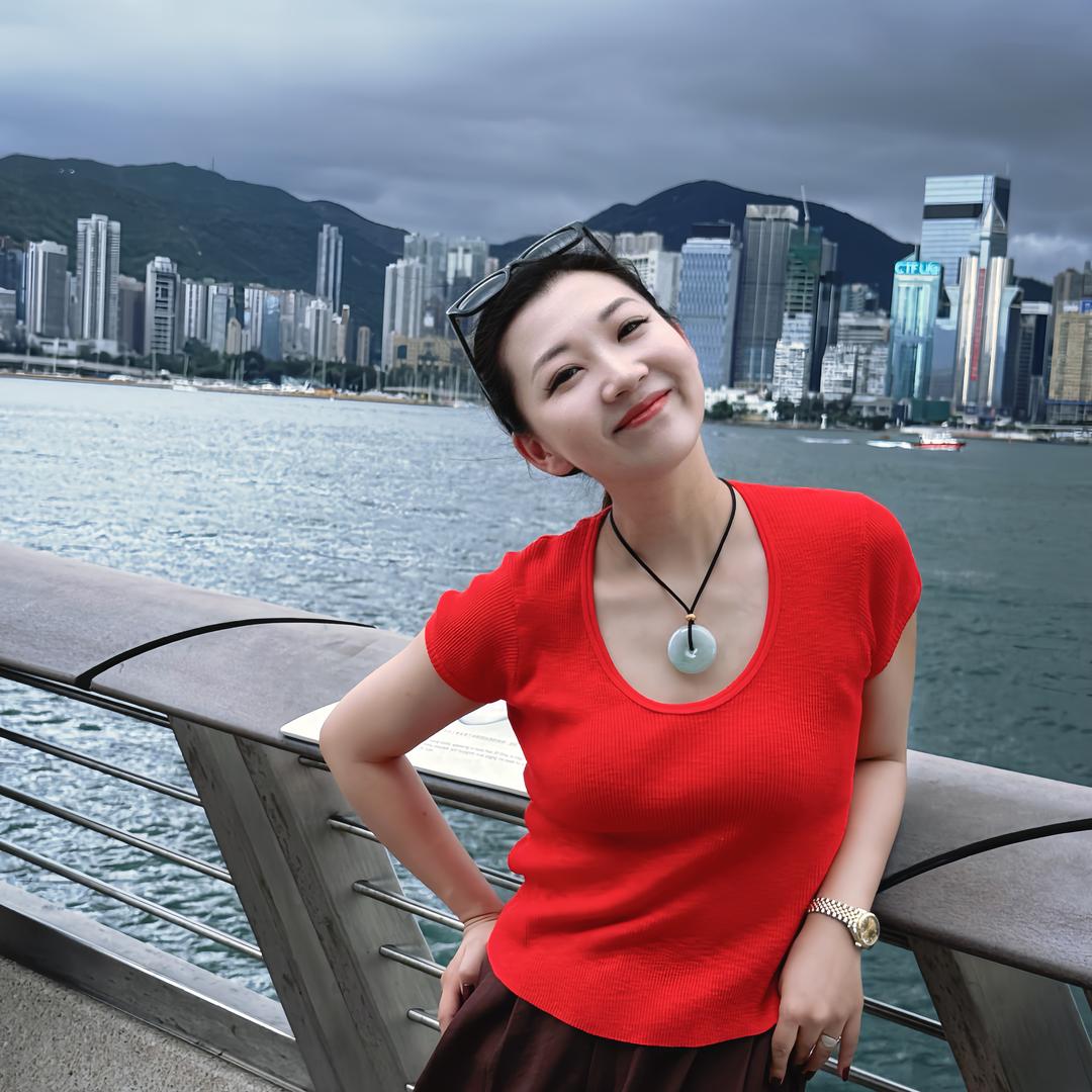 哈喽小伊呀