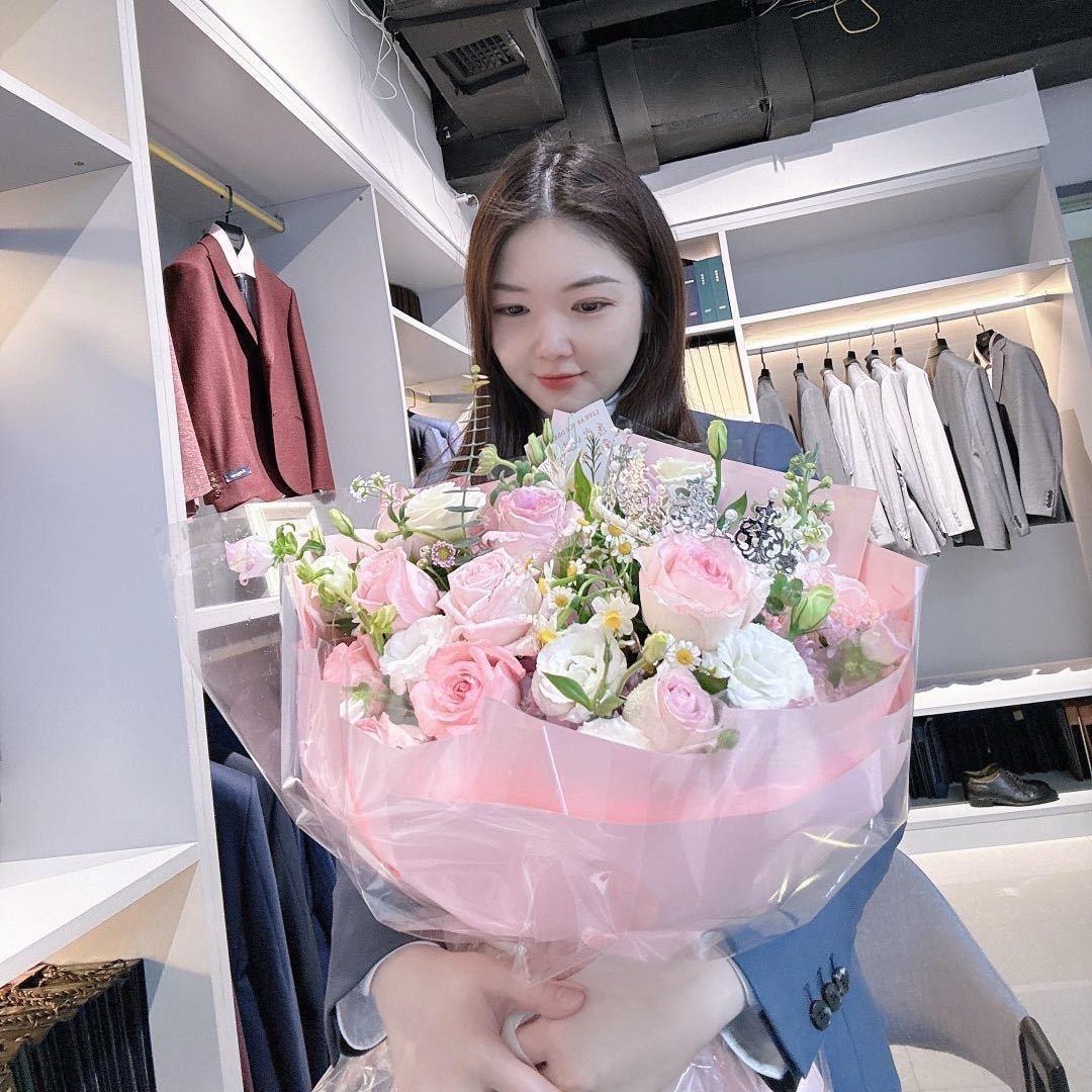 衣邦人西服定制李前儿