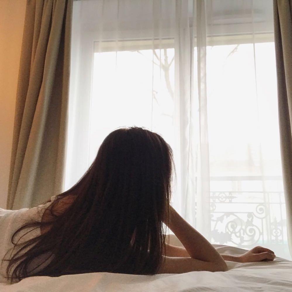 顾青蓝.