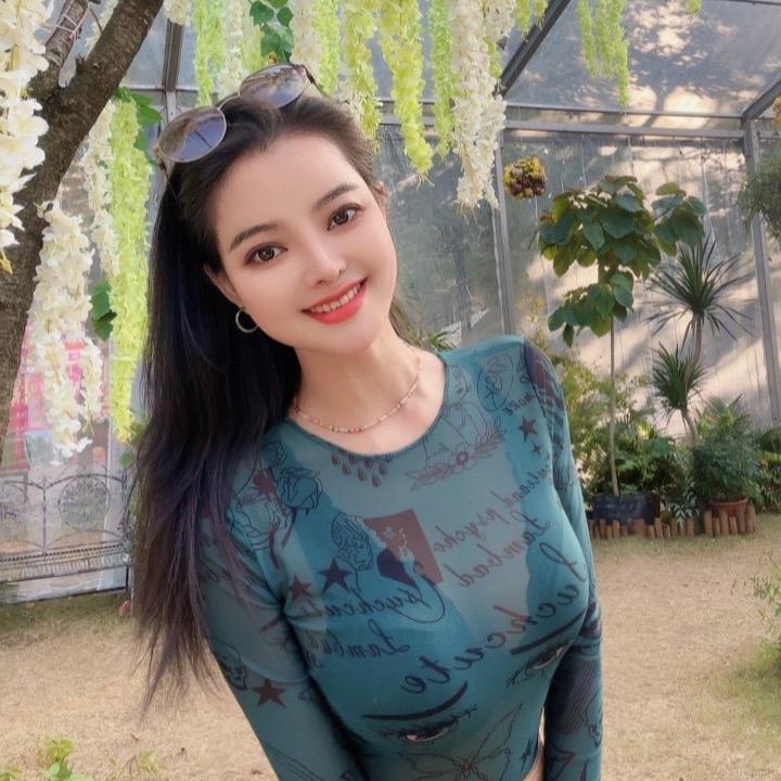 千变女郎💋👄