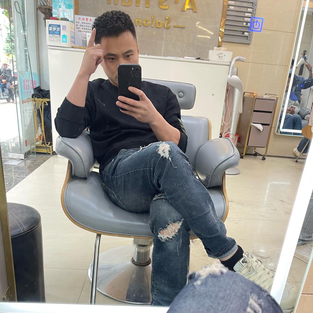 ℳ๓ 一介俗人°ꦿ⁵