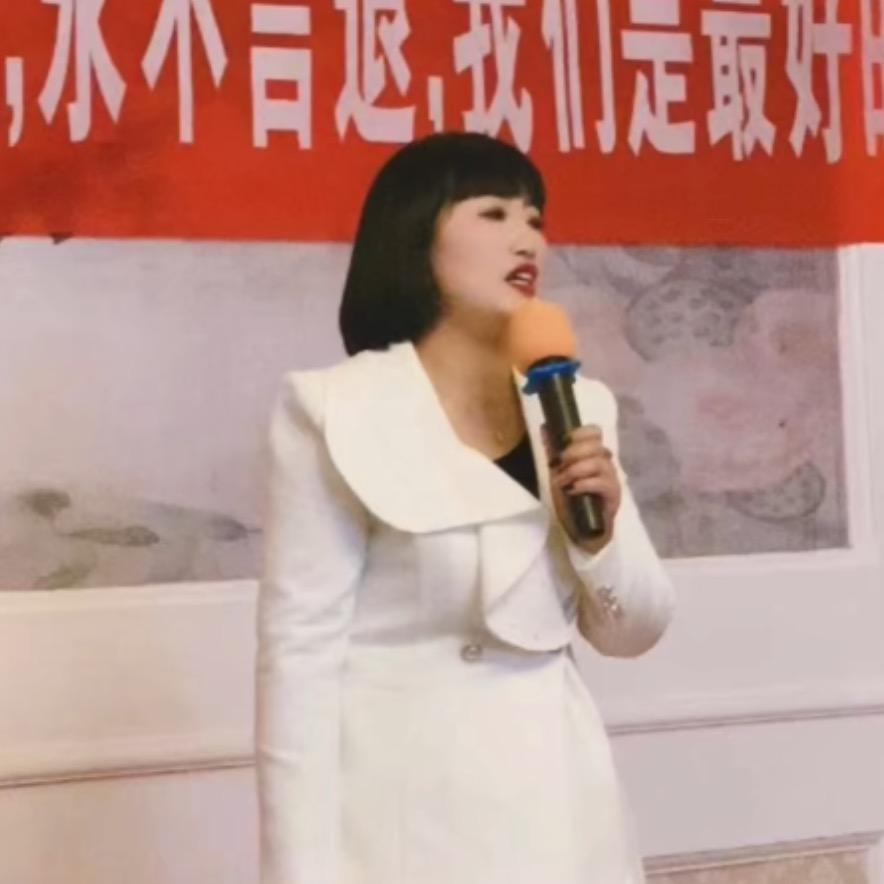 西华县小城故事服装店