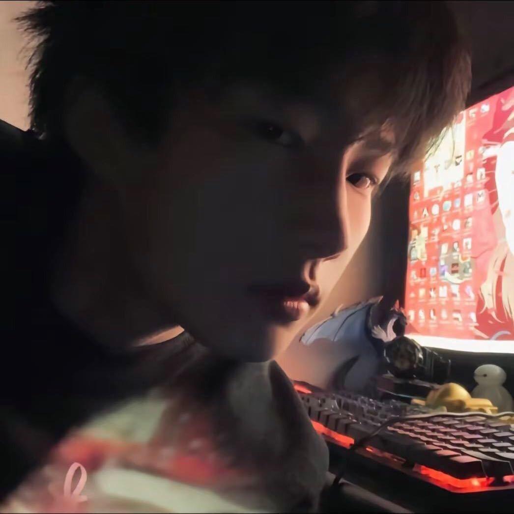 每天真的好困啊（不看美女版）