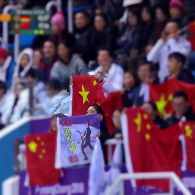 爱看比赛的八妹