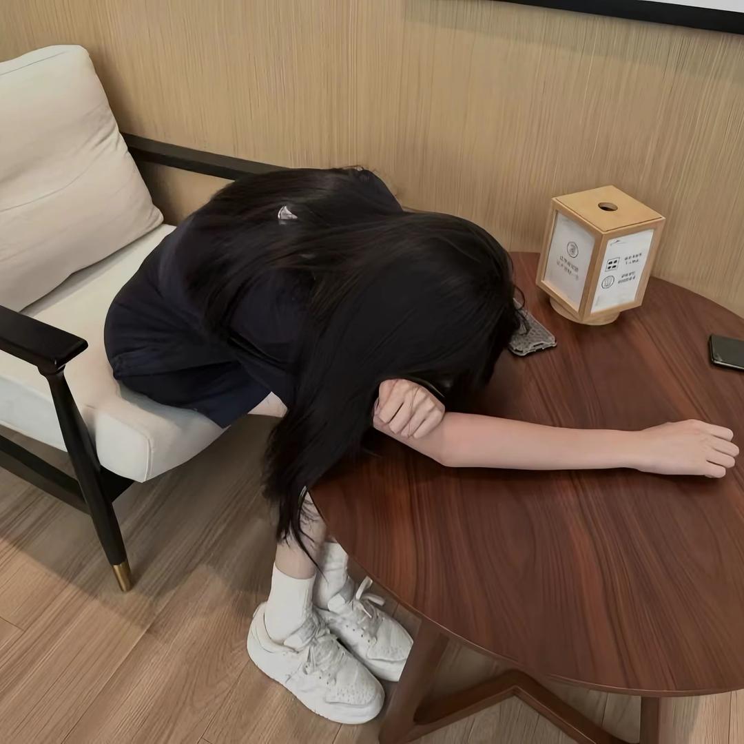 初见你