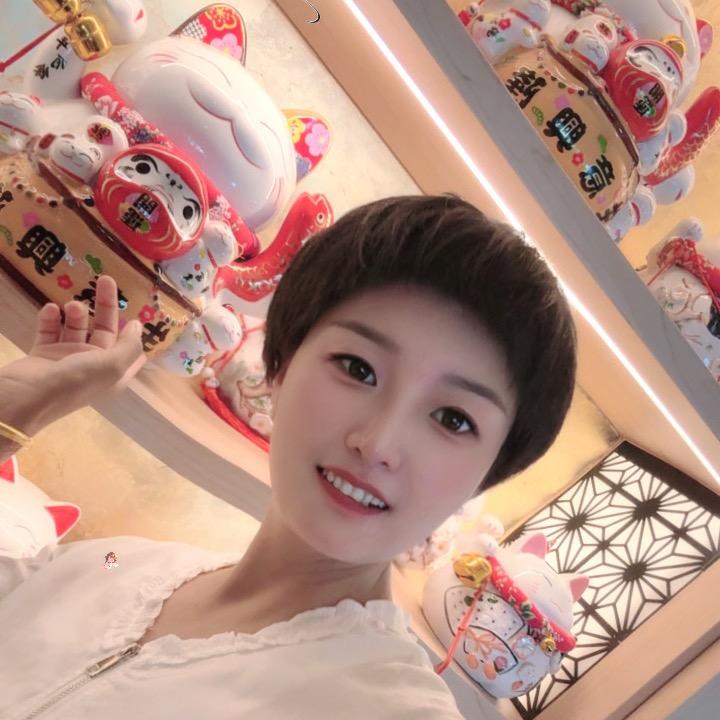 开挖机的媛姐