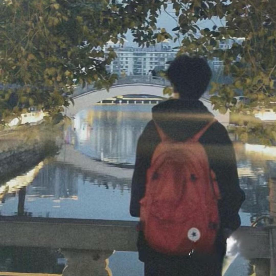 活着不玩不如死.