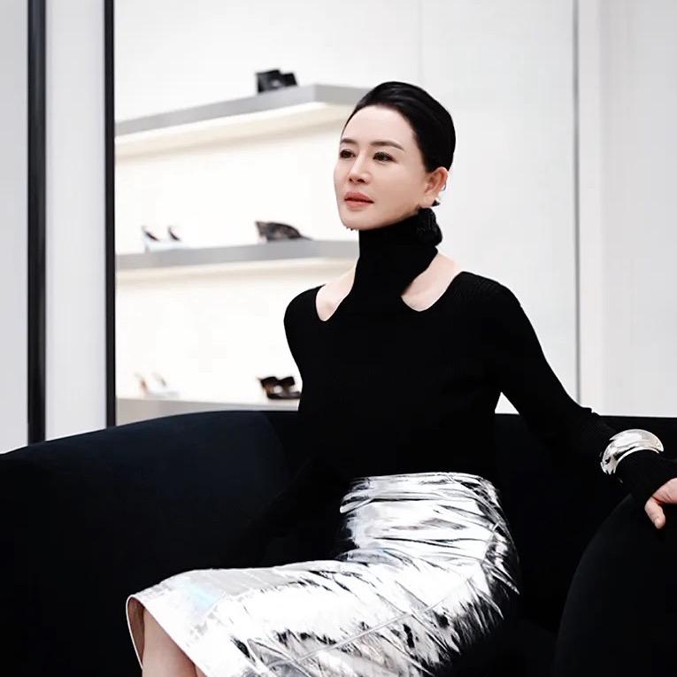 王璇.轻奢女装