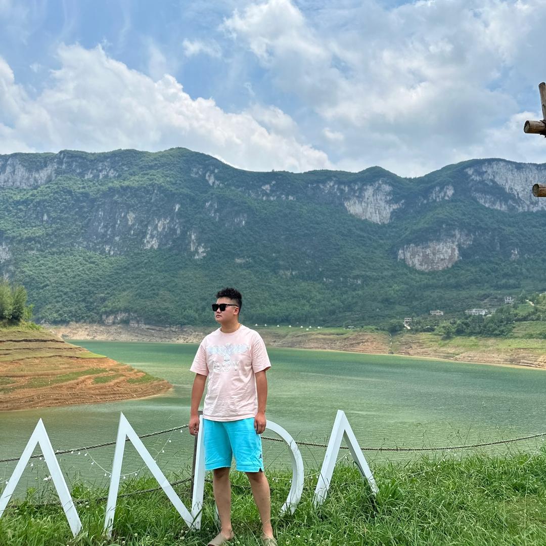 会发光的圆圆呀