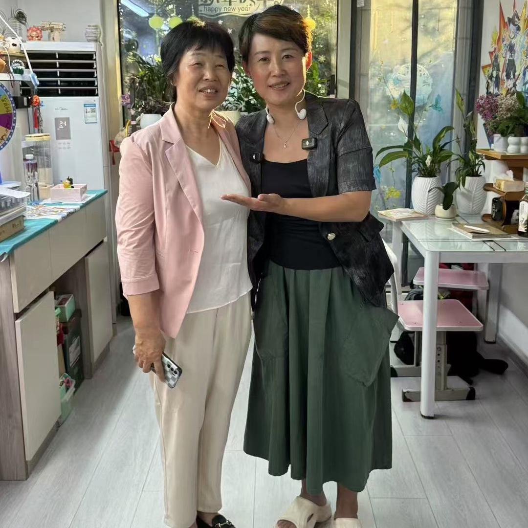 60后凤莲不躺平