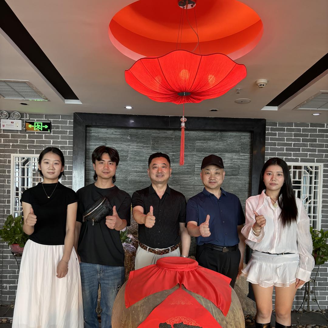 铜陵铜时《席界拉斐》