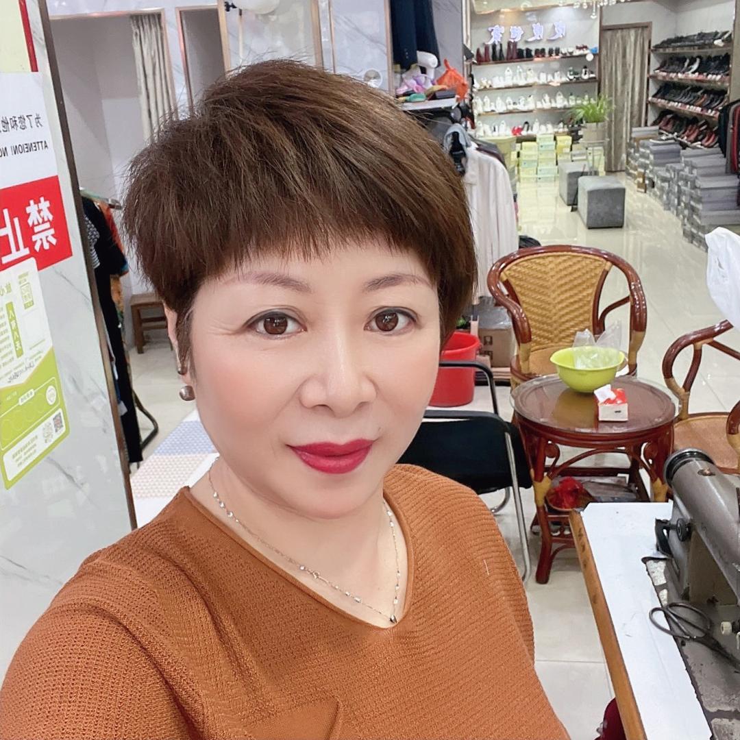 浪漫情怀精品服装店（旧馆店）