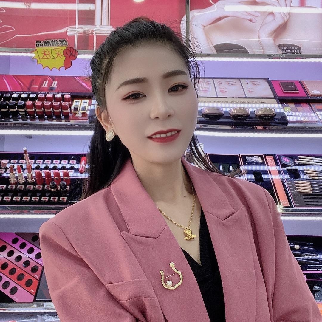 红唇👄牙白🦷