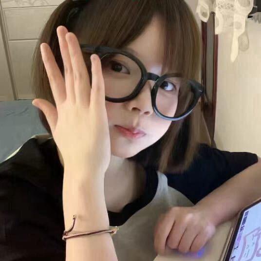 桃凌.