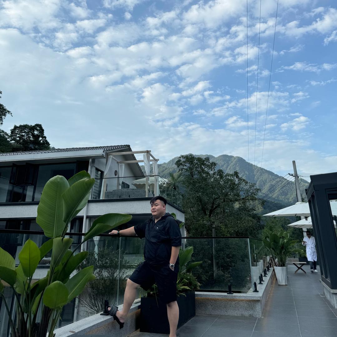 FC豪车租赁 李飞