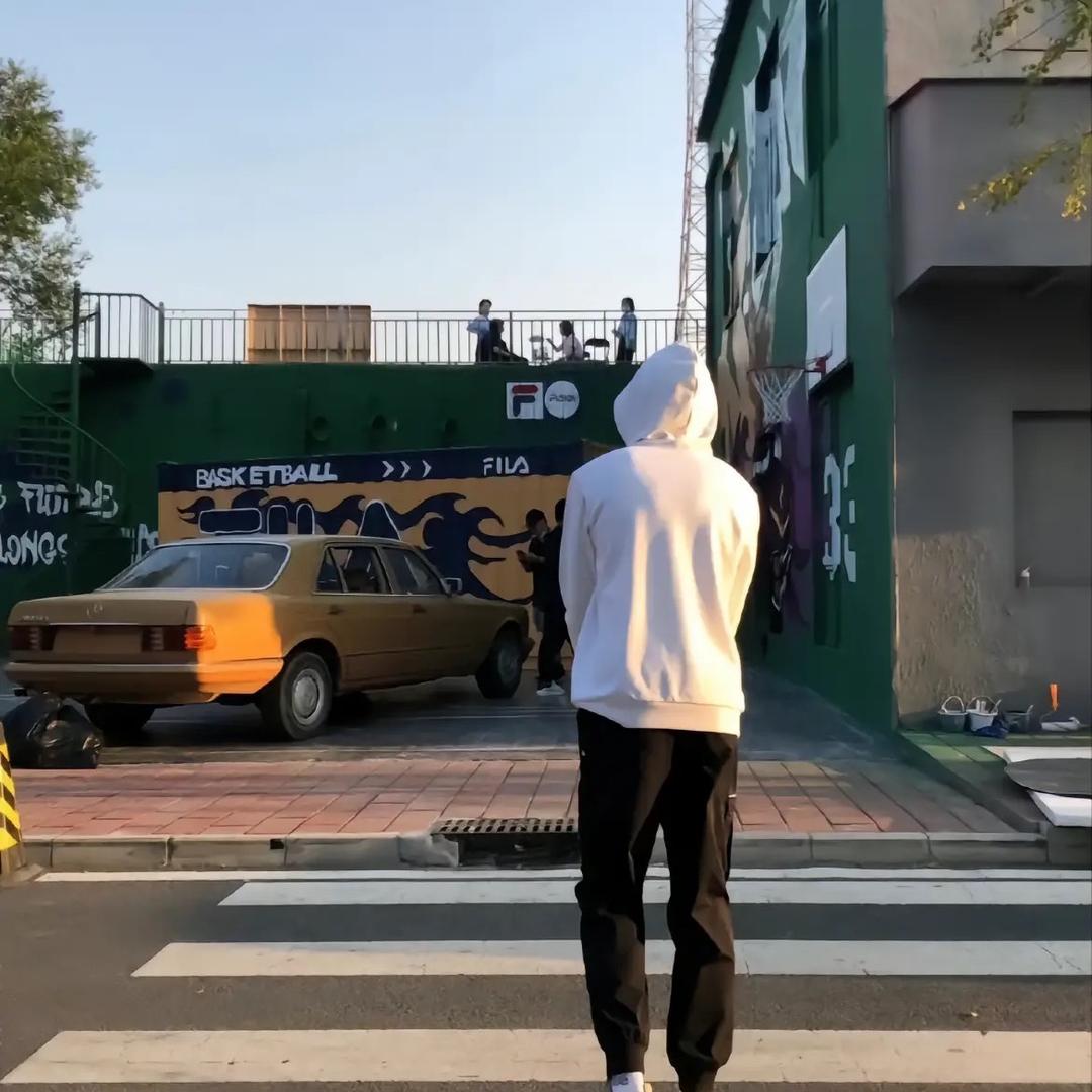 天正山河玺院刘肖男🏠
