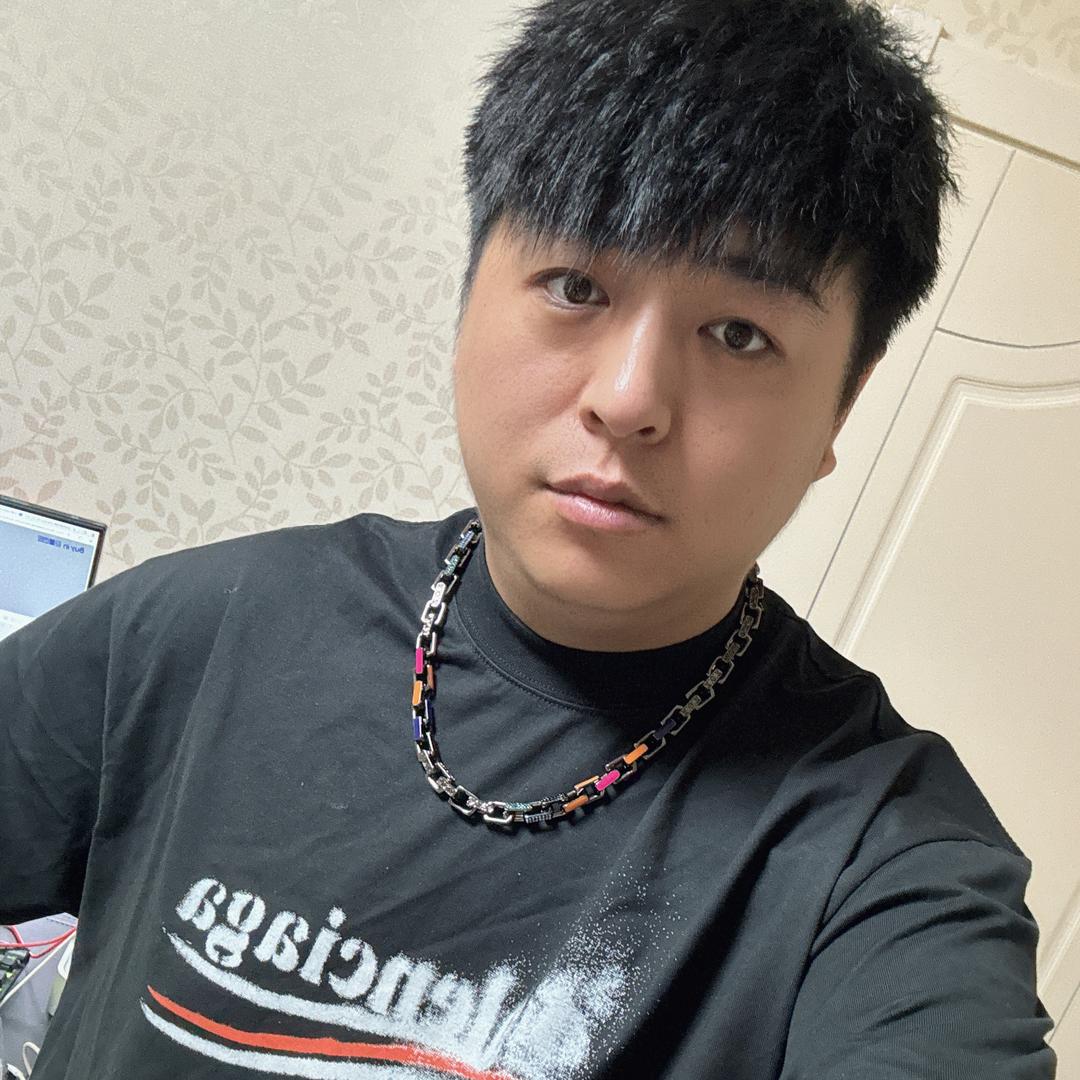 张伦巴龙华百货店