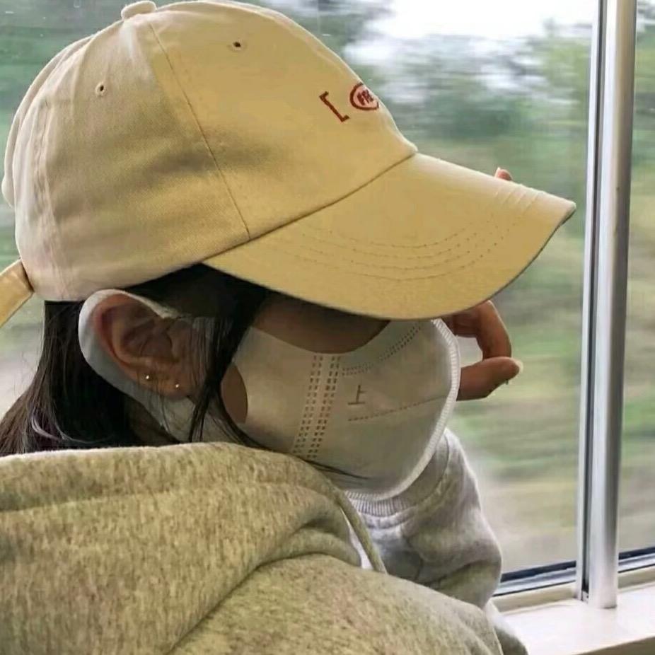 吐个泡泡°