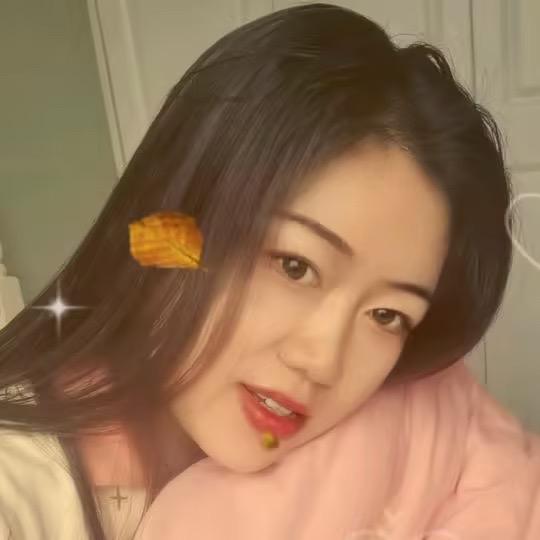 淡然一笑🌻