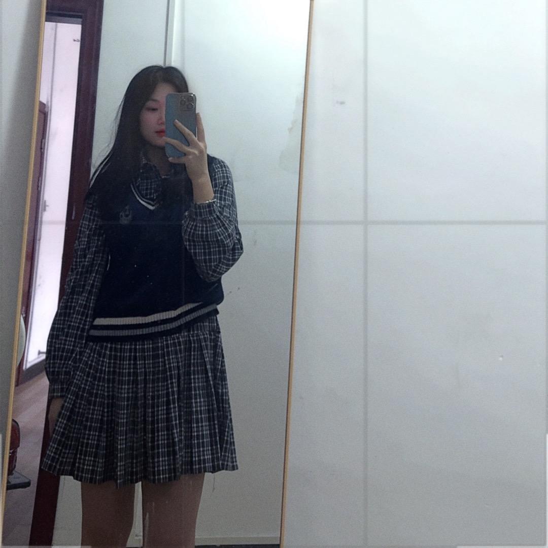 Yy