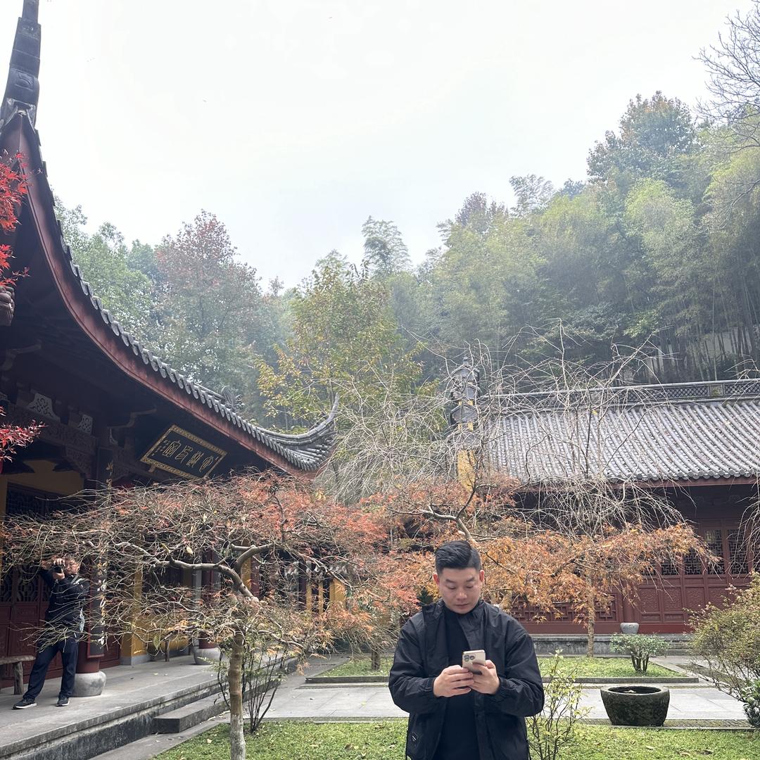 胡小伟农贸市场招墒管理服务