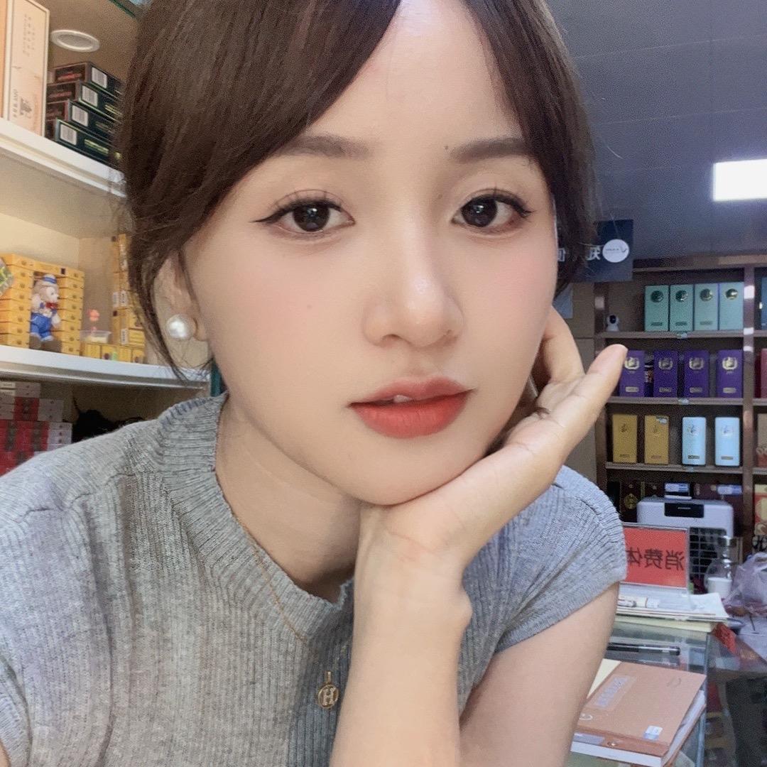 供水大厦知音便利老板娘