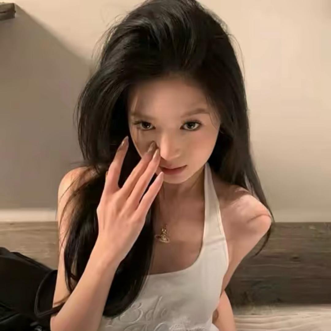 脸亿点也不圆。头像