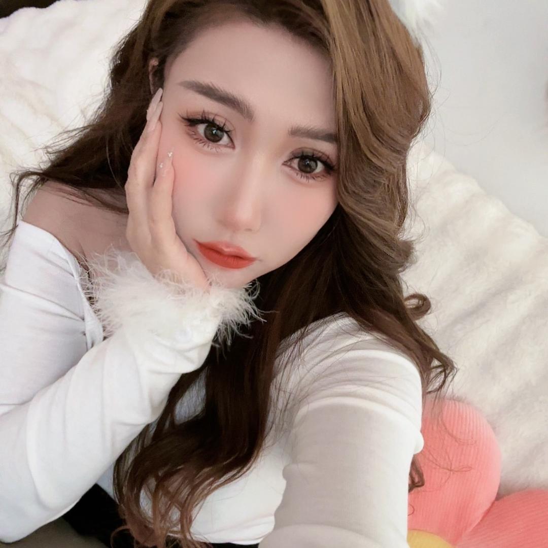 娜仁