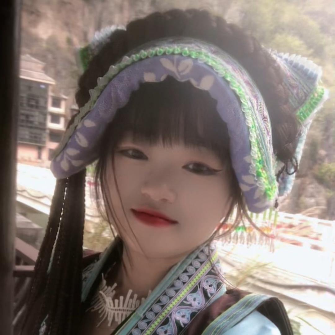 罗小姐