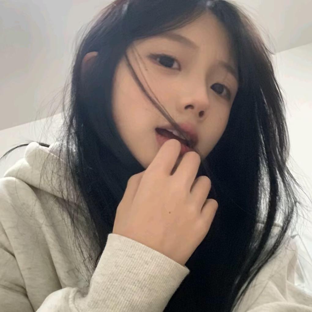 小瑞瑞.