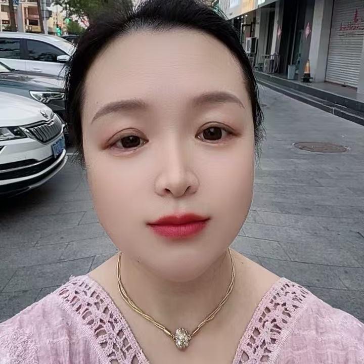 秋玲