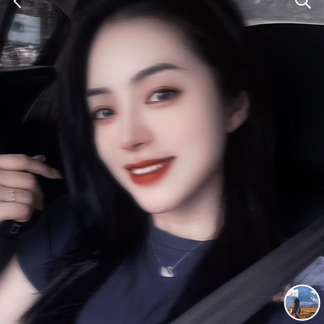 婷婷爱穿搭