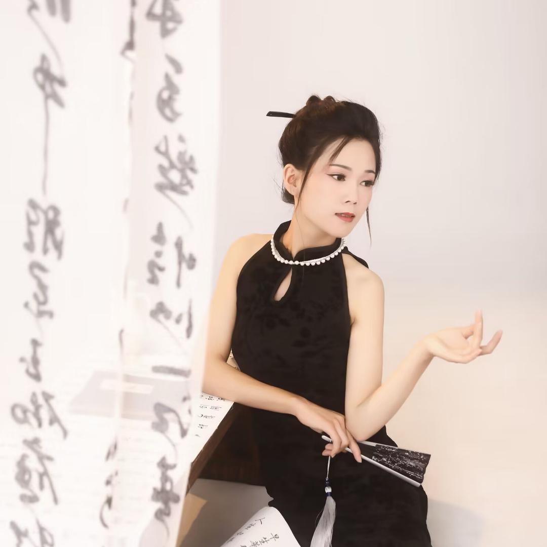 💞᭄ཽ࿆爱财 悦已꧔ꦿ᭄❀ ͜҉: