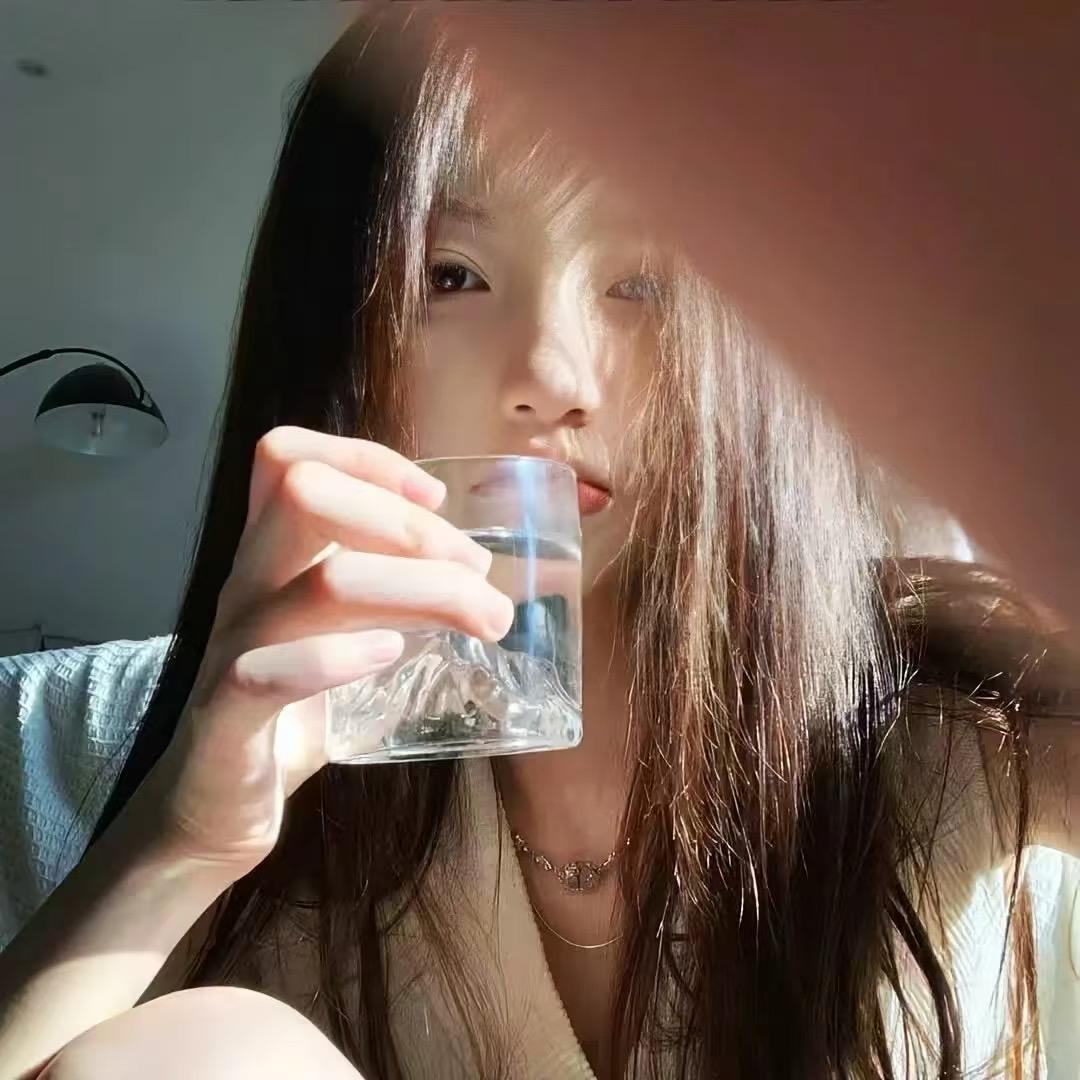 发呆羊崽