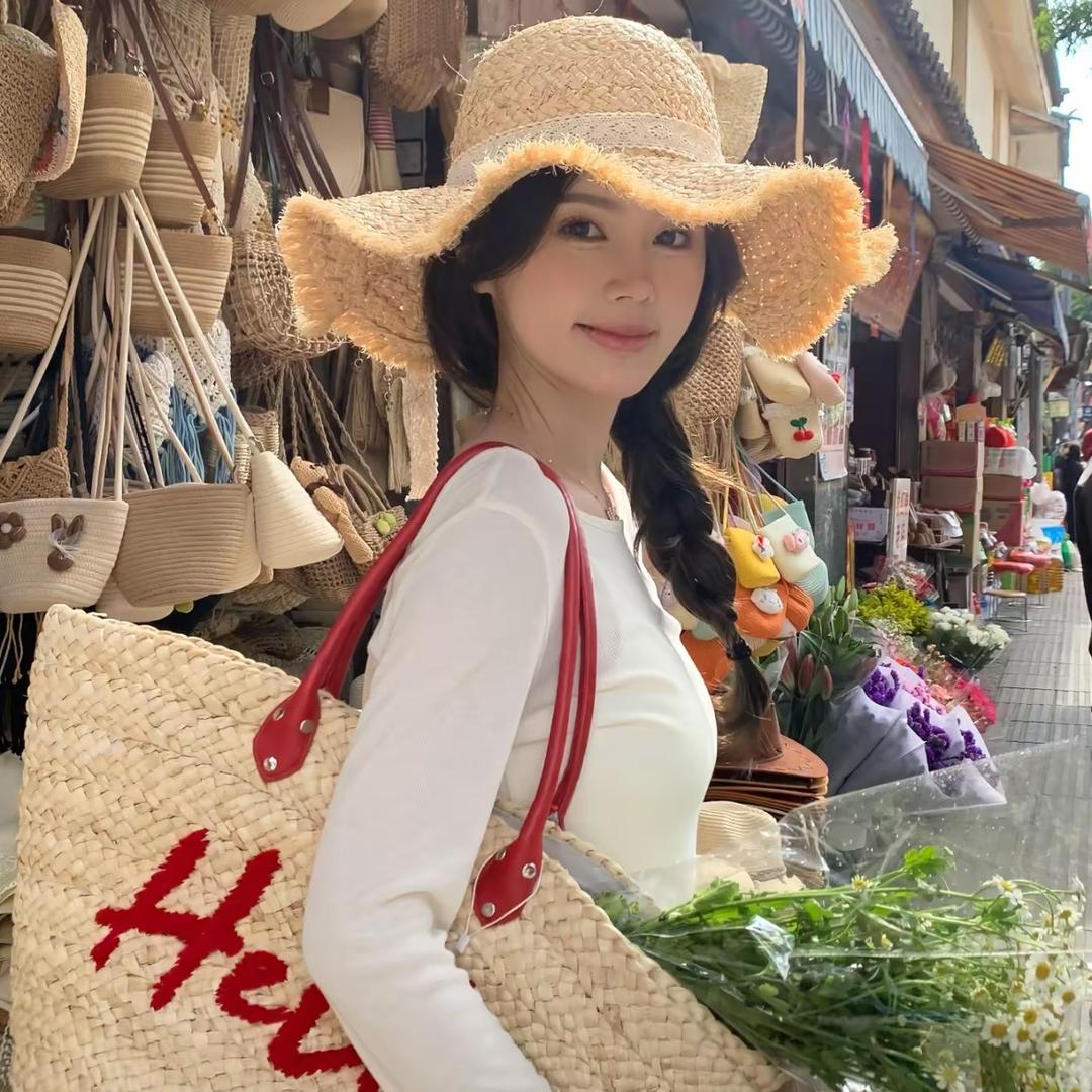 花花。努力中～（甜妹闭眼冲爆款）