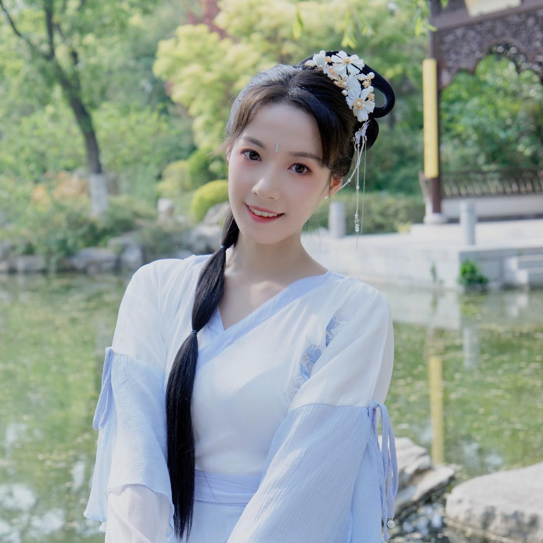 楼妍