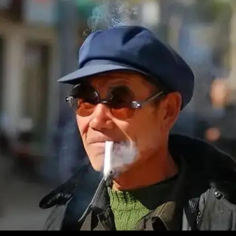 凌晨四点半的月光