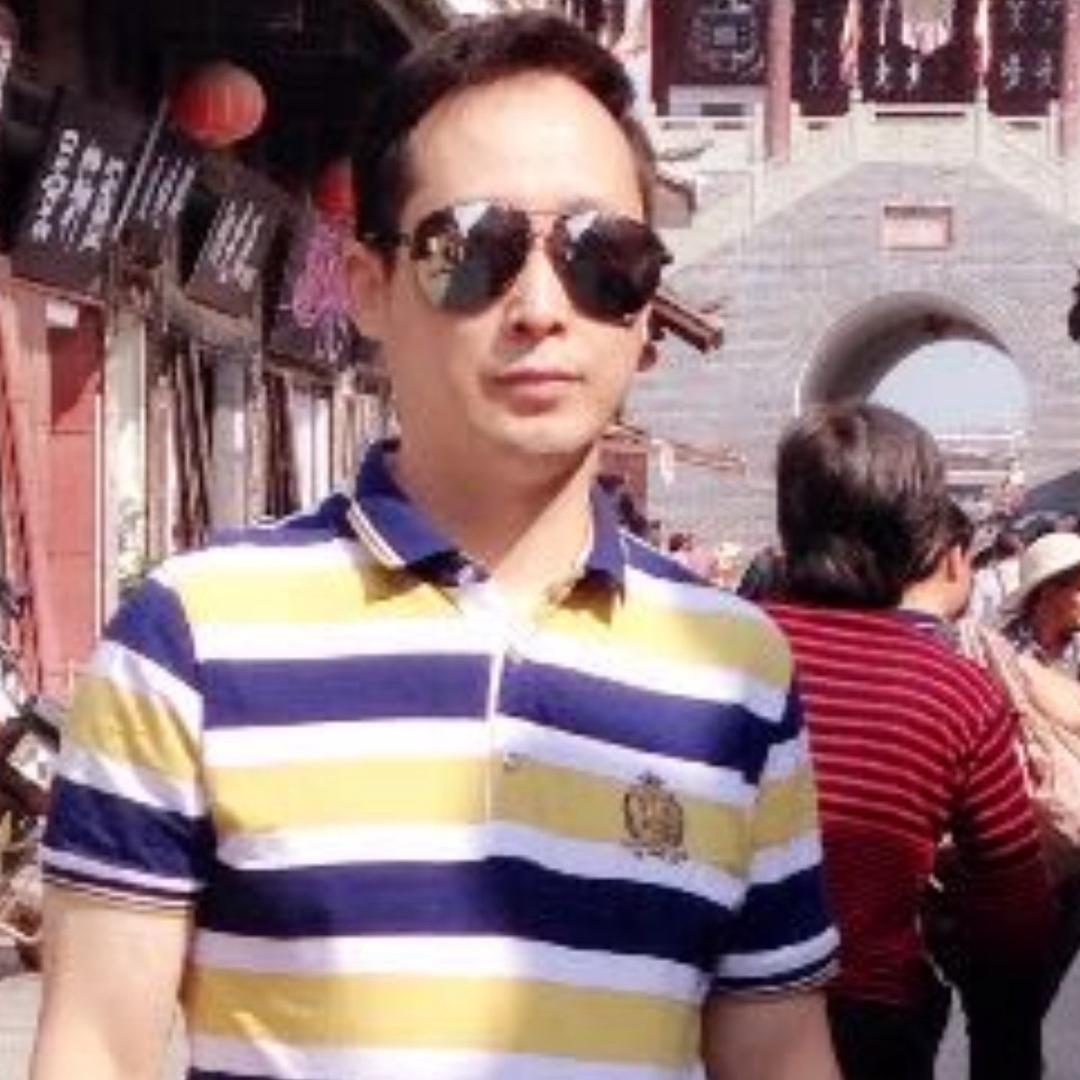 成都画艺悠扬歌声宋自力