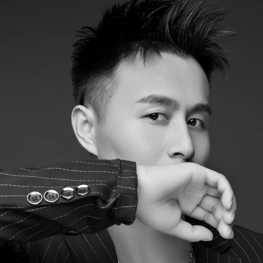 莱卡形象设计师💪阿炜