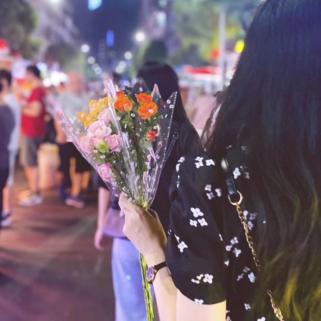 爱吃柠檬的猫🍋