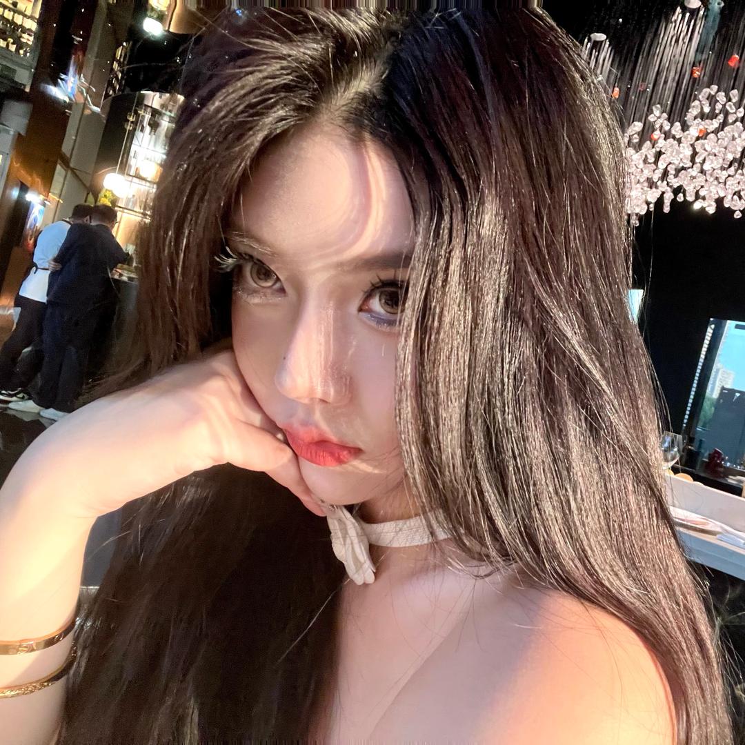 庞逸宁_