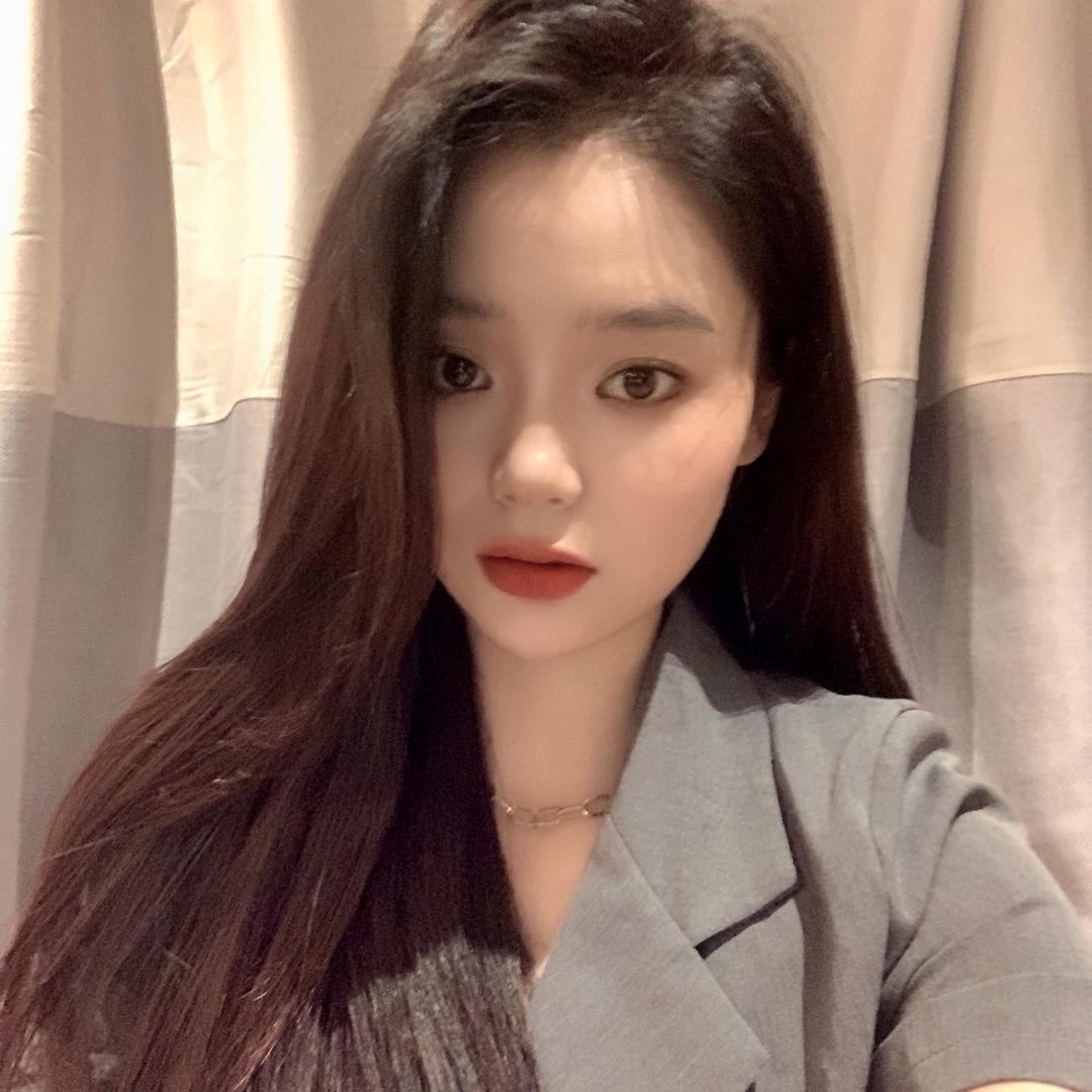 娜.