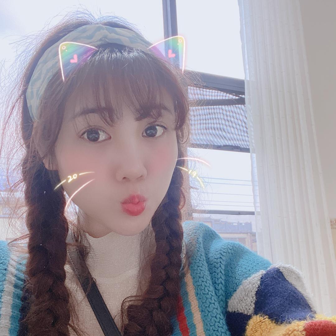 小小姑娘爱吃糖🍡