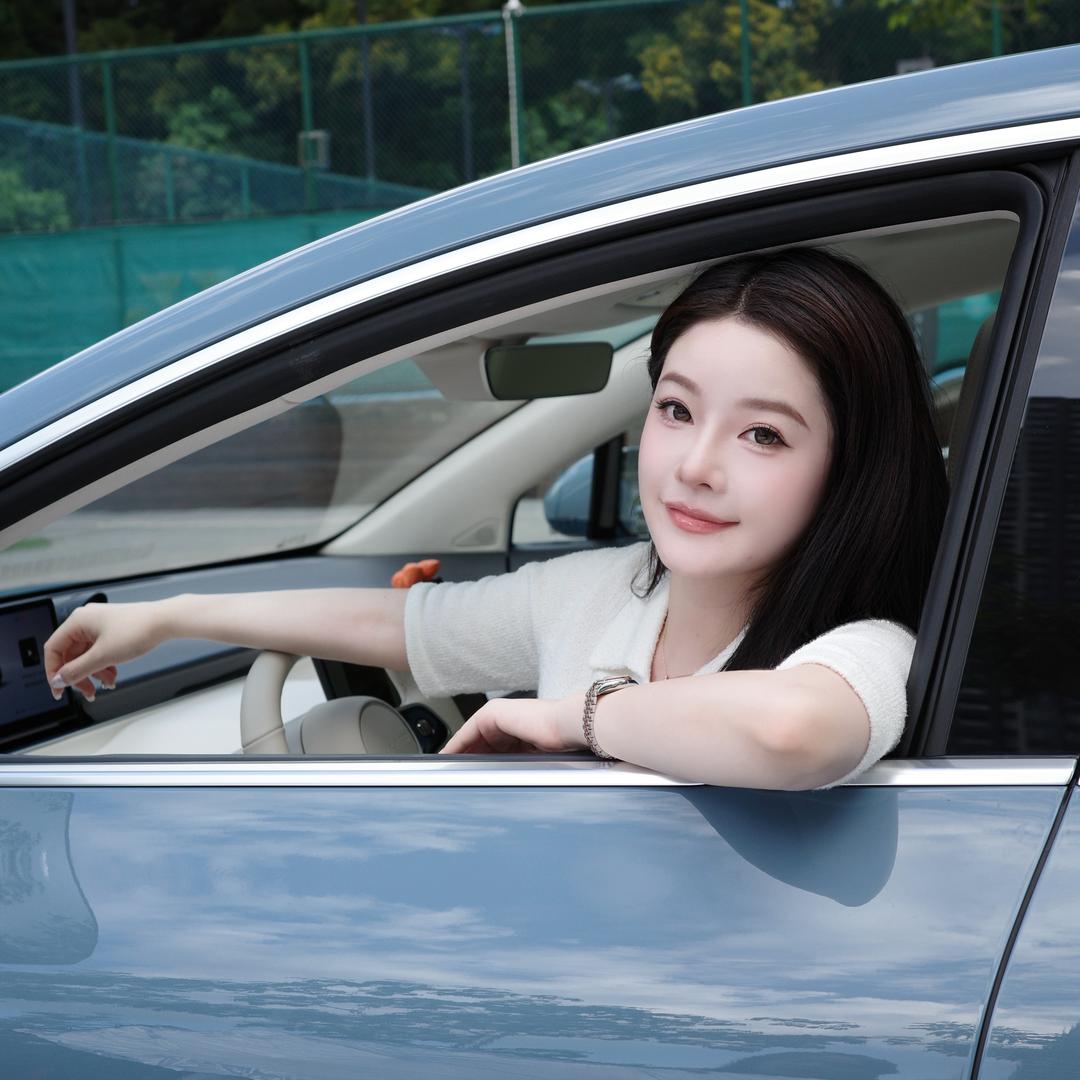 车厘子小彤🍒